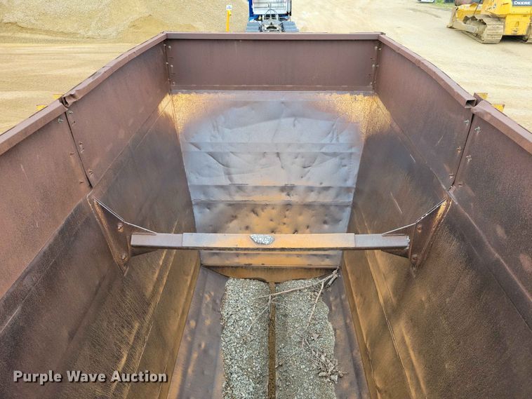 image for item EE1067 1998 Load King 2060 bottom dump trailer
