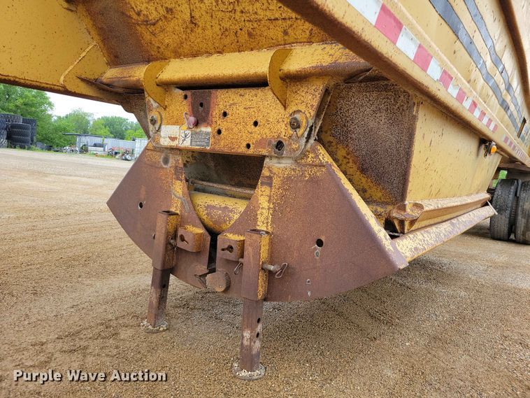 image for item EE1067 1998 Load King 2060 bottom dump trailer