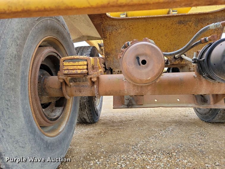 image for item EE1067 1998 Load King 2060 bottom dump trailer