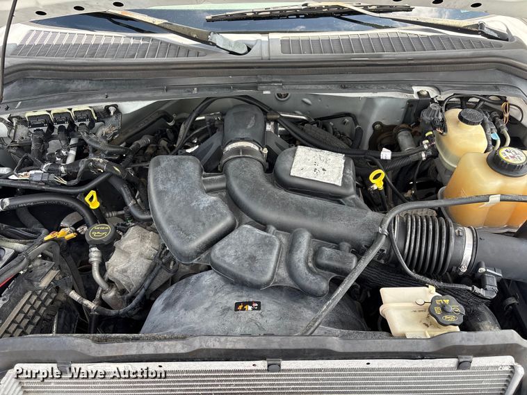 image for item EG8988 2008 Ford F350 Super Duty utility bed pickup truck