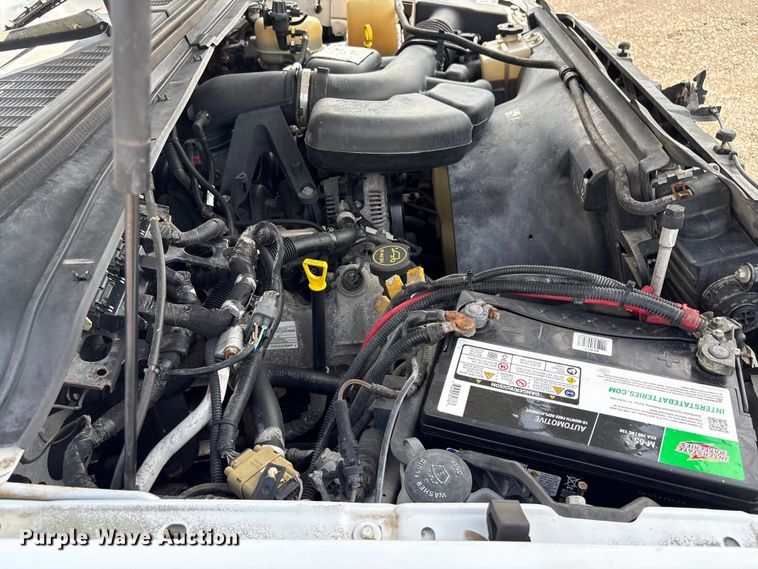 image for item EG8988 2008 Ford F350 Super Duty utility bed pickup truck