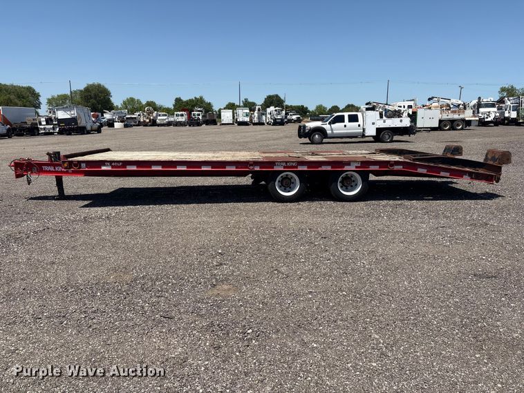 image for item EG9080 2006 Trail King TK40LP equipment trailer