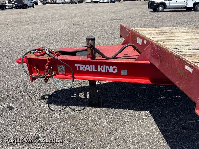 image for item EG9080 2006 Trail King TK40LP equipment trailer