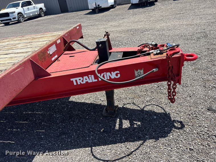 image for item EG9080 2006 Trail King TK40LP equipment trailer