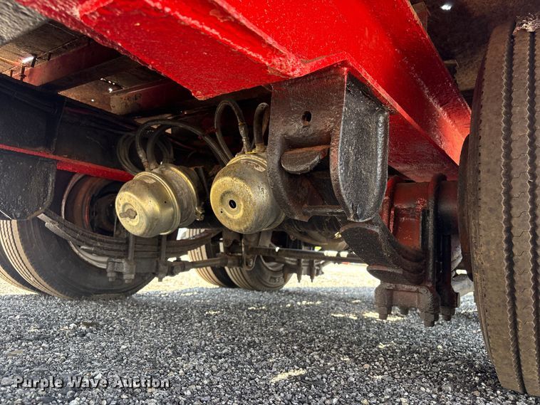 image for item EG9080 2006 Trail King TK40LP equipment trailer