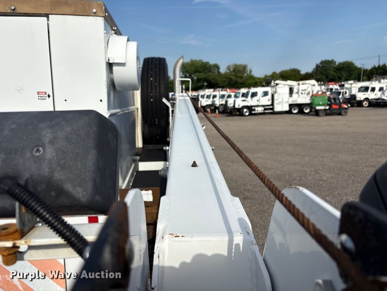 image for item EG9086 2012 Freightliner Business Class M2 utility / service truck