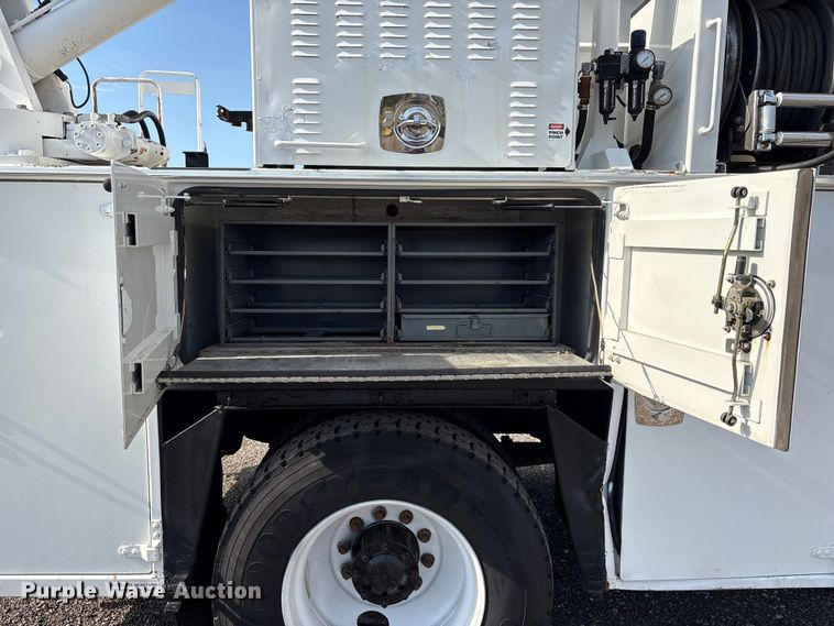 image for item EG9086 2012 Freightliner Business Class M2 utility / service truck