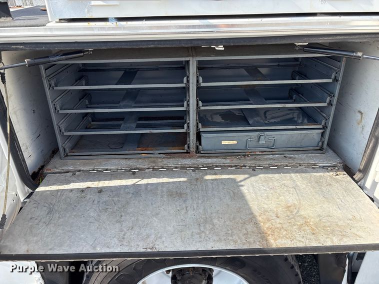 image for item EG9086 2012 Freightliner Business Class M2 utility / service truck