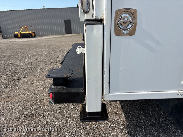 image for item EG9086 2012 Freightliner Business Class M2 utility / service truck