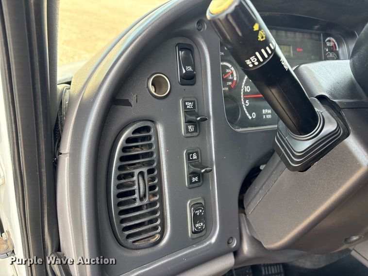 image for item EG9086 2012 Freightliner Business Class M2 utility / service truck