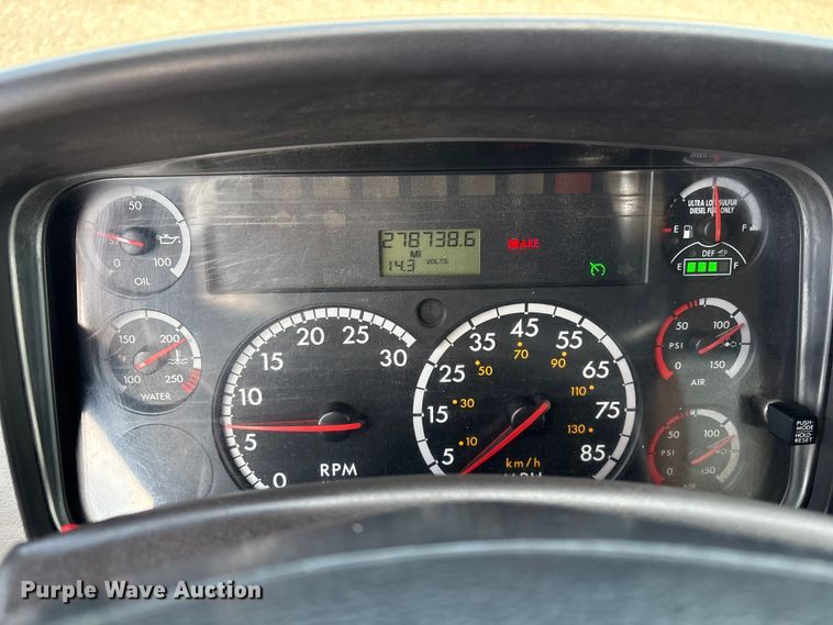 image for item EG9086 2012 Freightliner Business Class M2 utility / service truck