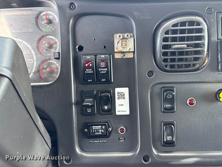 image for item EG9086 2012 Freightliner Business Class M2 utility / service truck