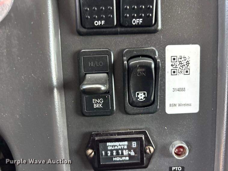image for item EG9086 2012 Freightliner Business Class M2 utility / service truck