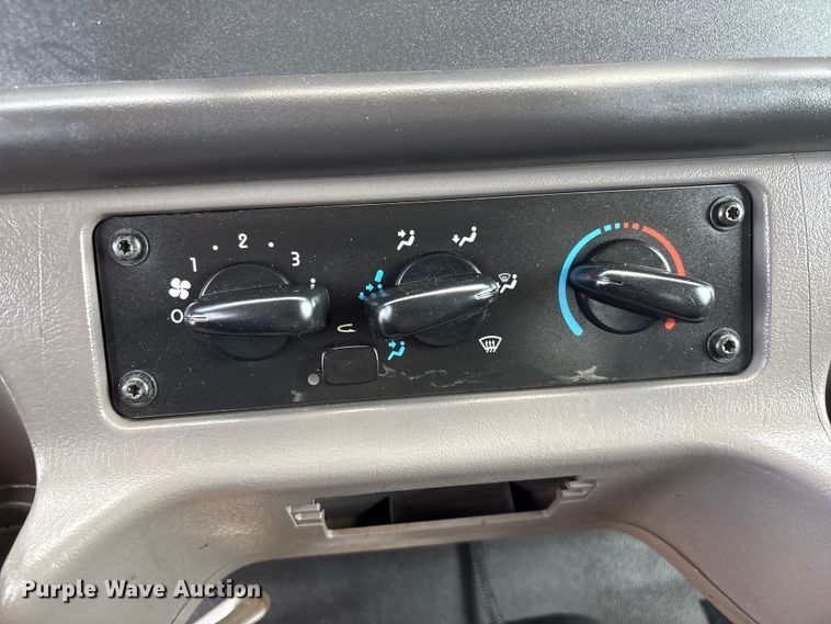 image for item EG9086 2012 Freightliner Business Class M2 utility / service truck