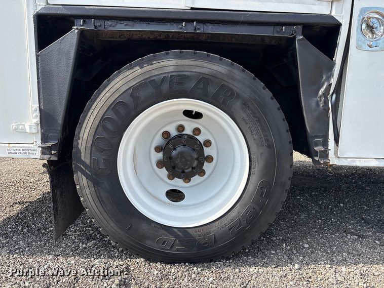 image for item EG9086 2012 Freightliner Business Class M2 utility / service truck