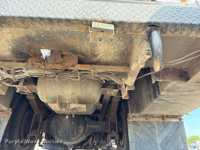 image for item EG9086 2012 Freightliner Business Class M2 utility / service truck
