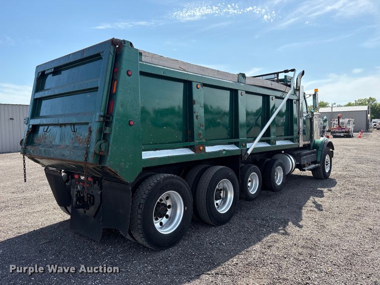 image for item EG9094 2001 Western Star 4900 dump truck