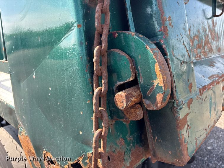 image for item EG9094 2001 Western Star 4900 dump truck