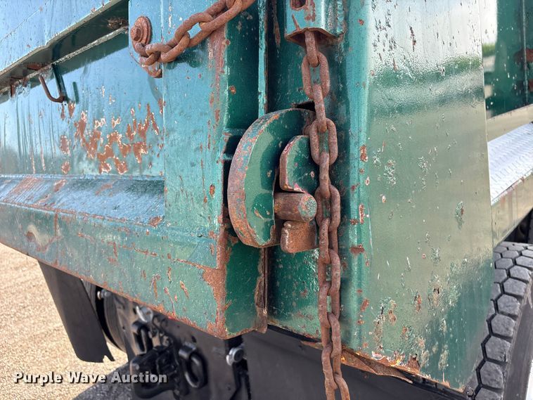 image for item EG9094 2001 Western Star 4900 dump truck