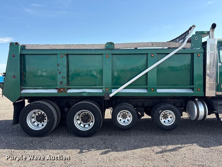 image for item EG9094 2001 Western Star 4900 dump truck