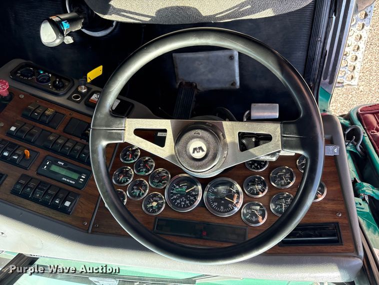 image for item EG9094 2001 Western Star 4900 dump truck