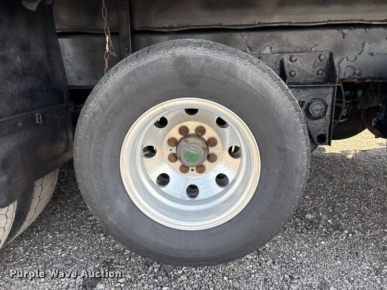 image for item EG9094 2001 Western Star 4900 dump truck