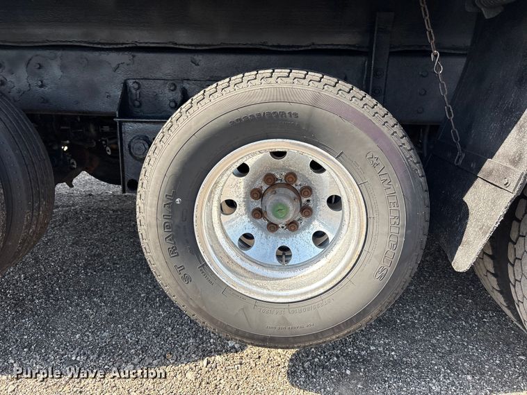 image for item EG9094 2001 Western Star 4900 dump truck