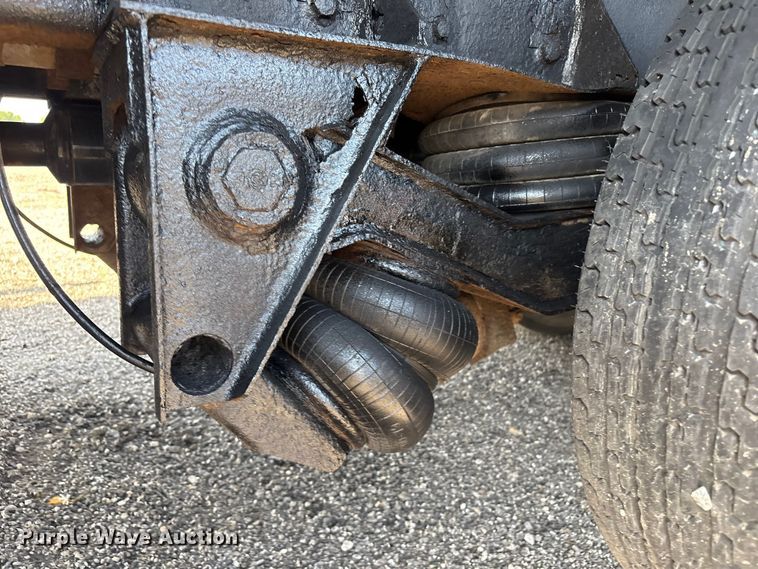 image for item EG9094 2001 Western Star 4900 dump truck