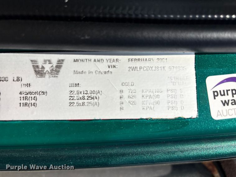 image for item EG9094 2001 Western Star 4900 dump truck