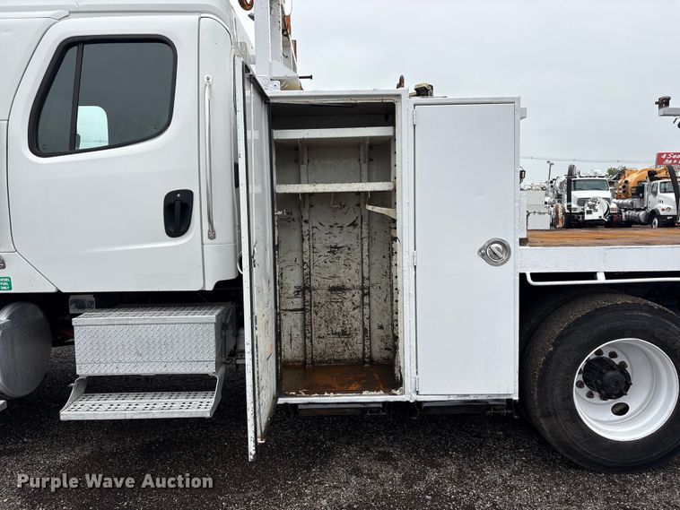 image for item EG9102 2005 Freightliner Business Class M2 Crew Cab crane truck