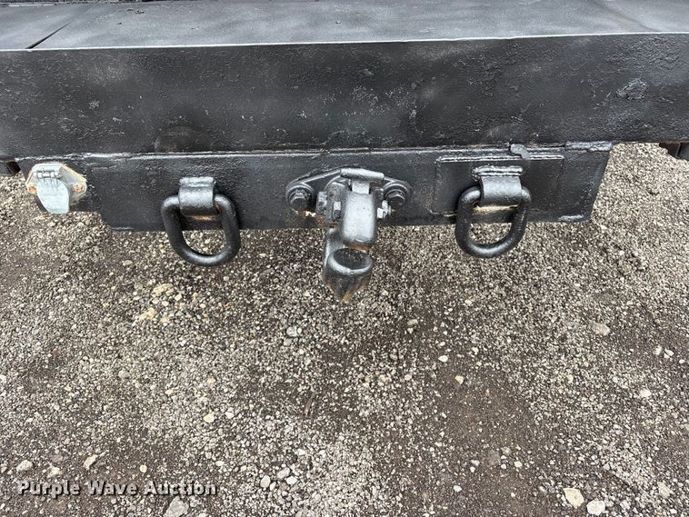 image for item EG9102 2005 Freightliner Business Class M2 Crew Cab crane truck