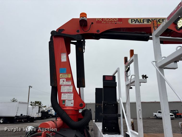 image for item EG9102 2005 Freightliner Business Class M2 Crew Cab crane truck