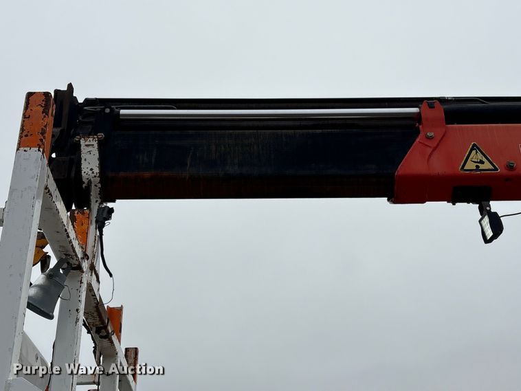image for item EG9102 2005 Freightliner Business Class M2 Crew Cab crane truck