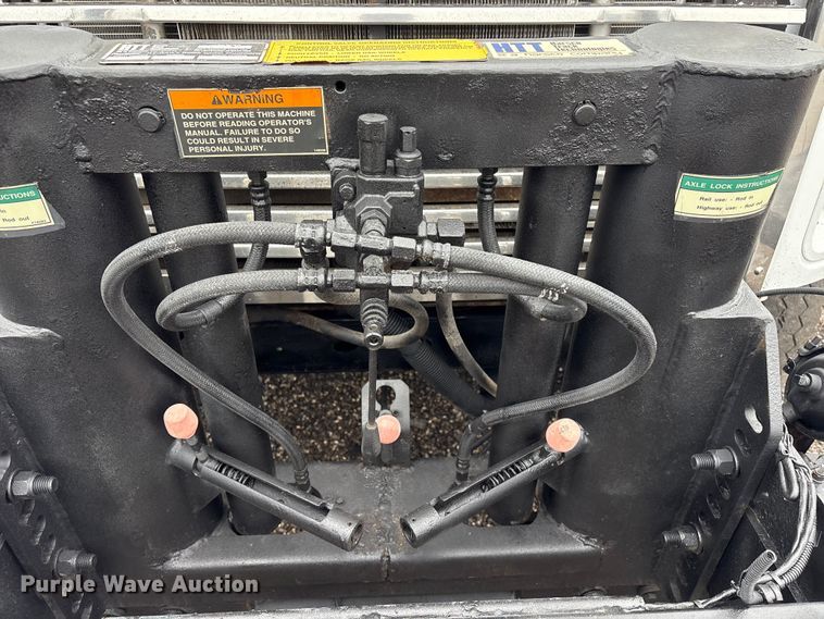 image for item EG9102 2005 Freightliner Business Class M2 Crew Cab crane truck