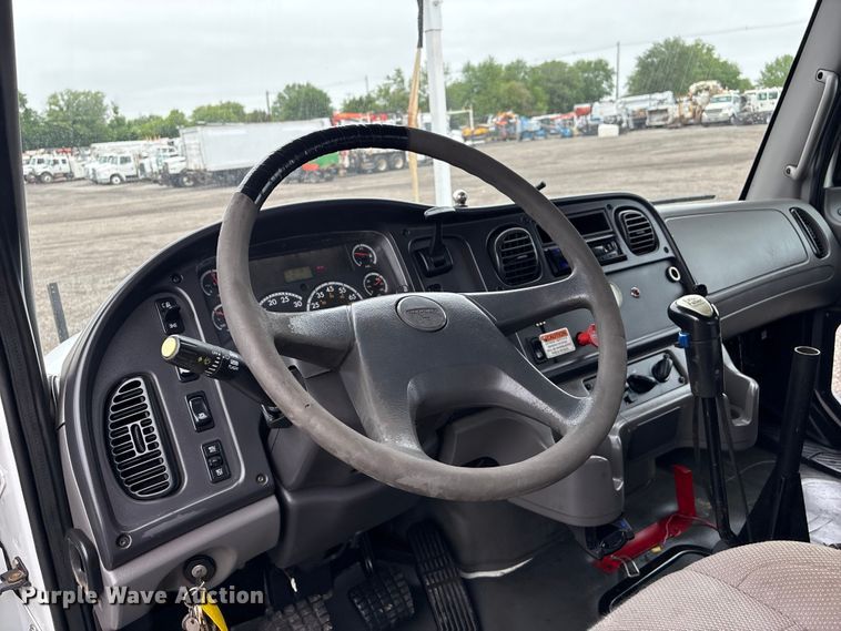 image for item EG9102 2005 Freightliner Business Class M2 Crew Cab crane truck