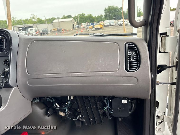 image for item EG9102 2005 Freightliner Business Class M2 Crew Cab crane truck