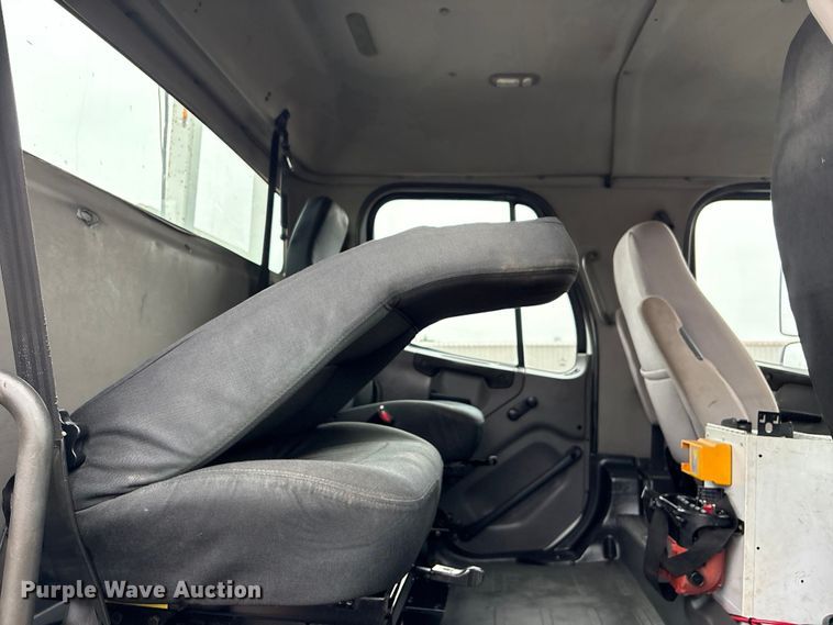 image for item EG9102 2005 Freightliner Business Class M2 Crew Cab crane truck