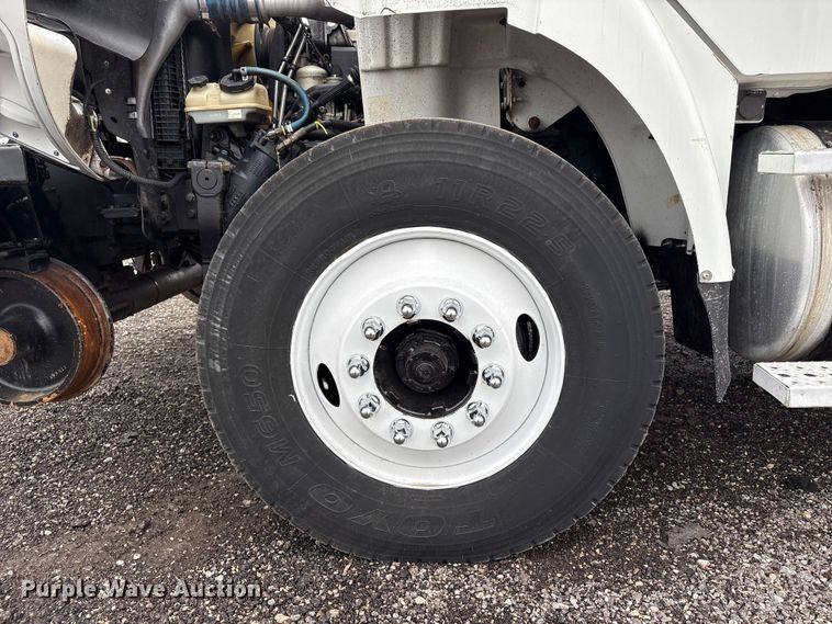 image for item EG9102 2005 Freightliner Business Class M2 Crew Cab crane truck