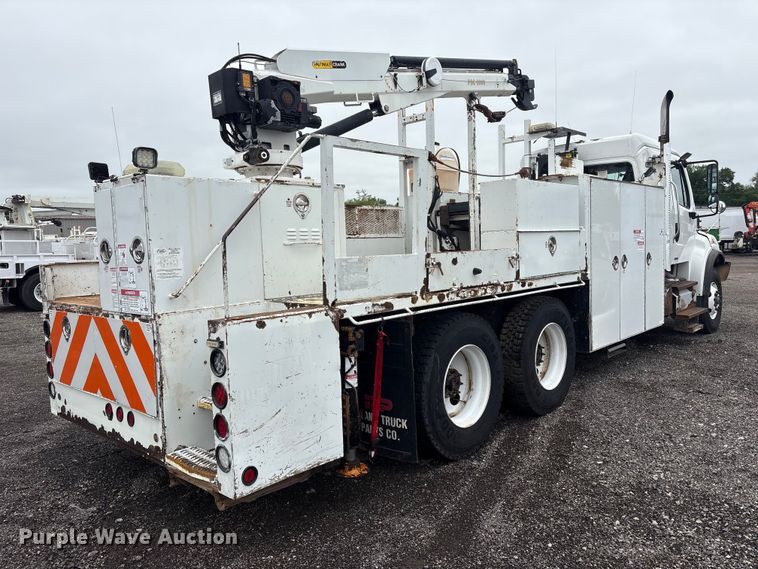 image for item EG9104 2012 Freightliner Business Class M2 crane truck