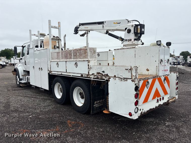 image for item EG9104 2012 Freightliner Business Class M2 crane truck