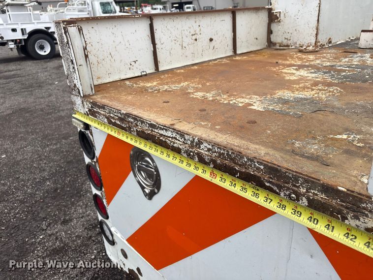image for item EG9104 2012 Freightliner Business Class M2 crane truck