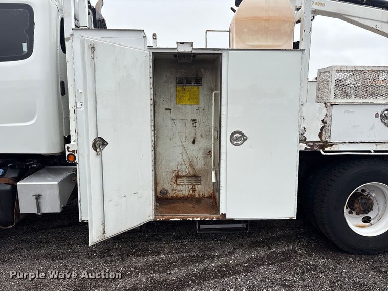 image for item EG9104 2012 Freightliner Business Class M2 crane truck