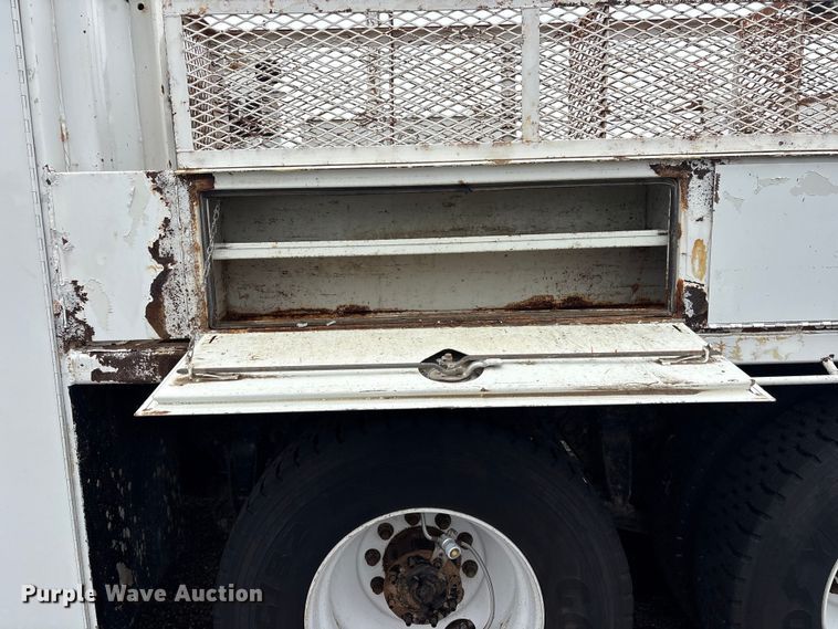 image for item EG9104 2012 Freightliner Business Class M2 crane truck