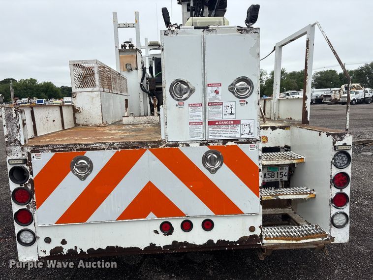 image for item EG9104 2012 Freightliner Business Class M2 crane truck
