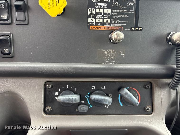 image for item EG9104 2012 Freightliner Business Class M2 crane truck