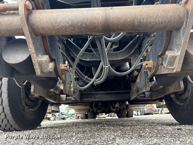 image for item EG9104 2012 Freightliner Business Class M2 crane truck