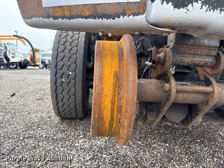 image for item EG9104 2012 Freightliner Business Class M2 crane truck