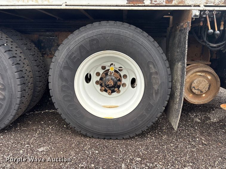 image for item EG9104 2012 Freightliner Business Class M2 crane truck