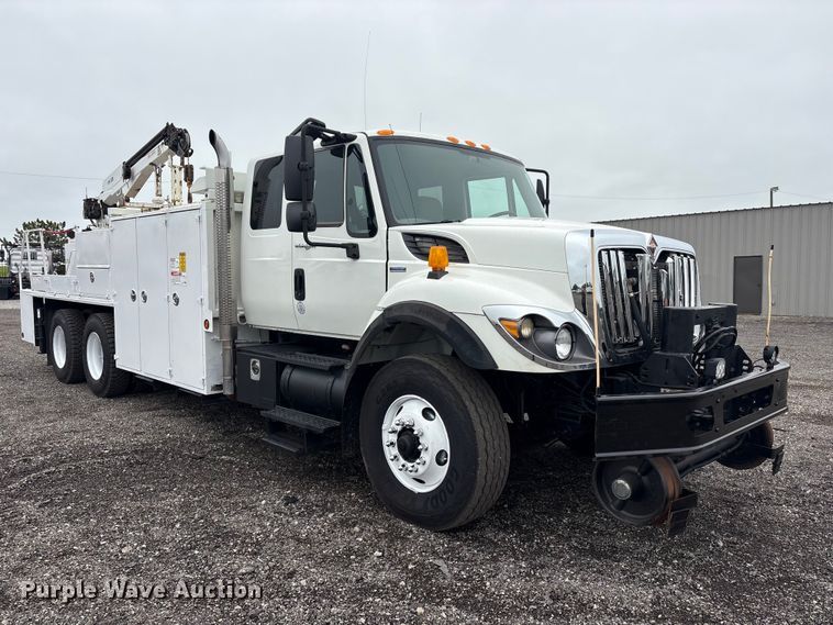 image for item EG9105 2009 International WorkStar 7500 crane truck