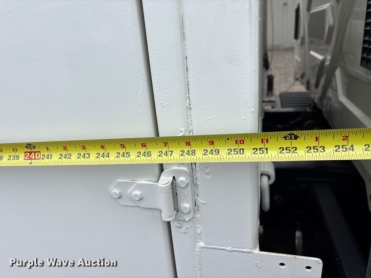 image for item EG9105 2009 International WorkStar 7500 crane truck